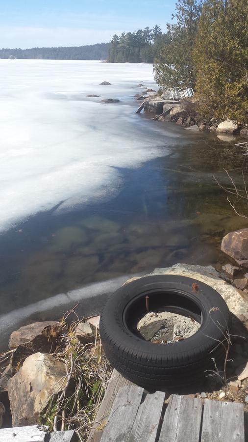 Elliot Lake Dunlop Lake Lodge المظهر الخارجي الصورة