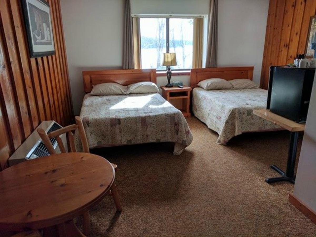 Elliot Lake Dunlop Lake Lodge المظهر الخارجي الصورة