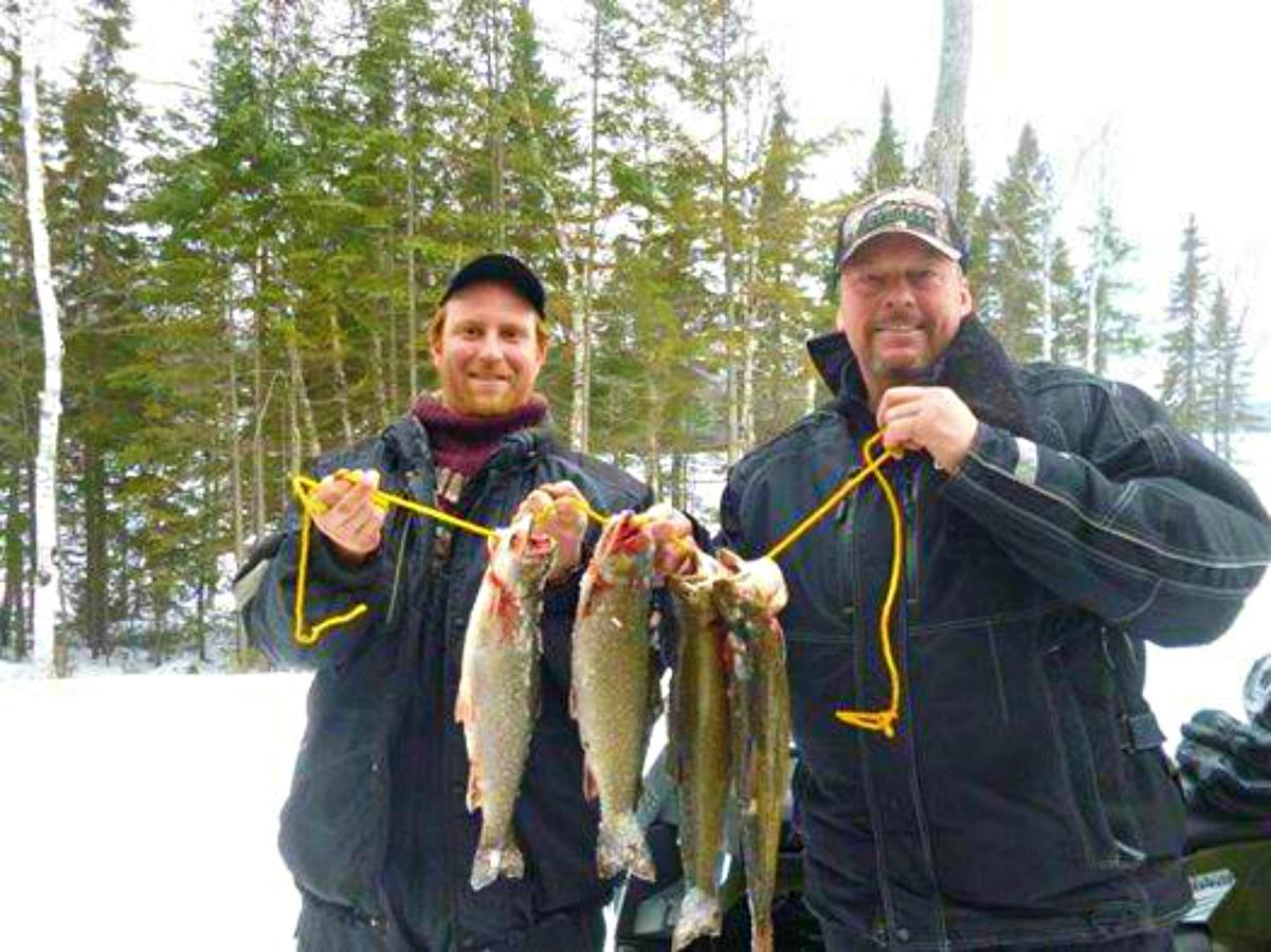 Elliot Lake Dunlop Lake Lodge المظهر الخارجي الصورة
