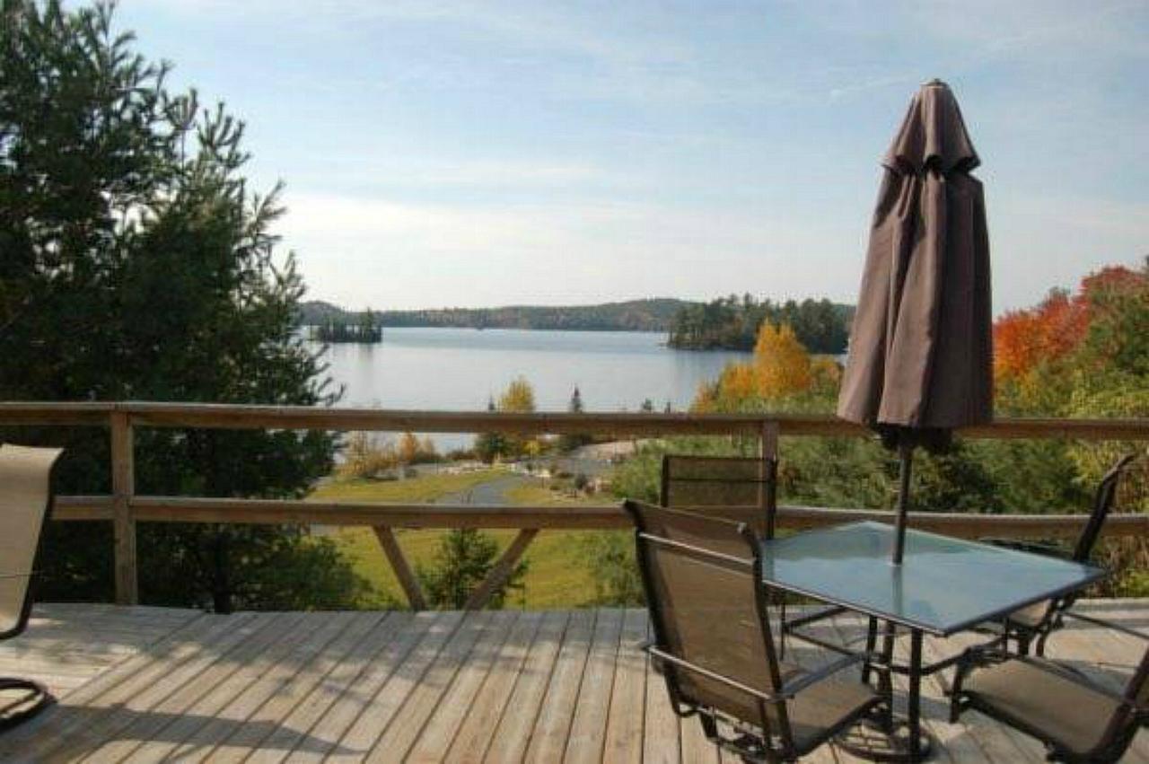 Elliot Lake Dunlop Lake Lodge المظهر الخارجي الصورة