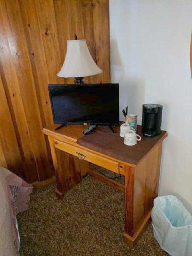 Elliot Lake Dunlop Lake Lodge المظهر الخارجي الصورة